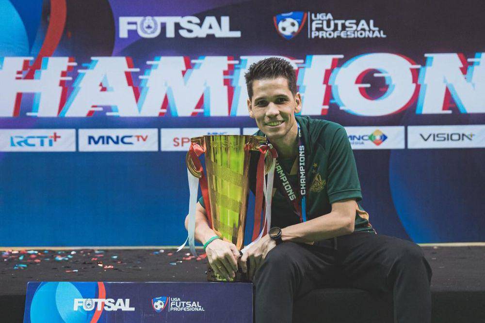 Diego Rios sebagai pelatih yang membawa Bintang Timur Surabaya juara di Liga Futsal Profesional 2023/2024. (instagram.com/bintangtimur_surabaya)