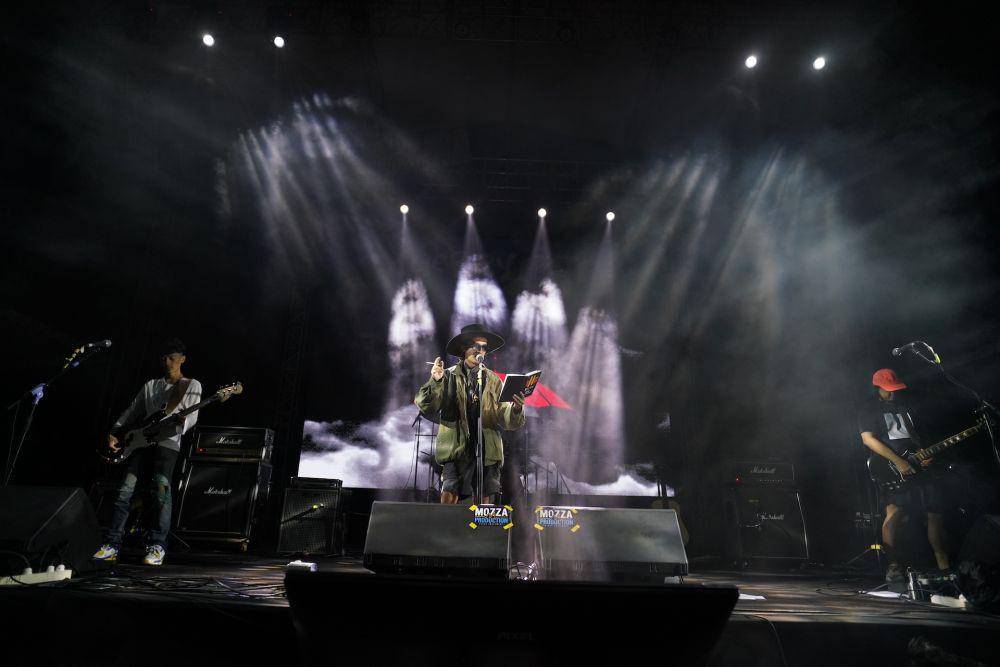 Penampilan FSTVLST dalam event Cherrypop 2024 di Lapangan Kenari, Sabtu (10/8/2024). (Dok. Istimewa)