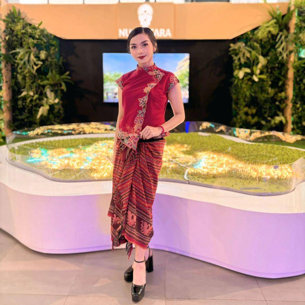 ide ootd MC 17 Agustus (instagram.com/frisca_clarissa)