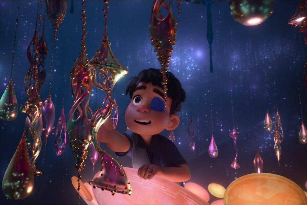 adegan dalam film Elio. (dok. Pixar Animation Studios/Elio)