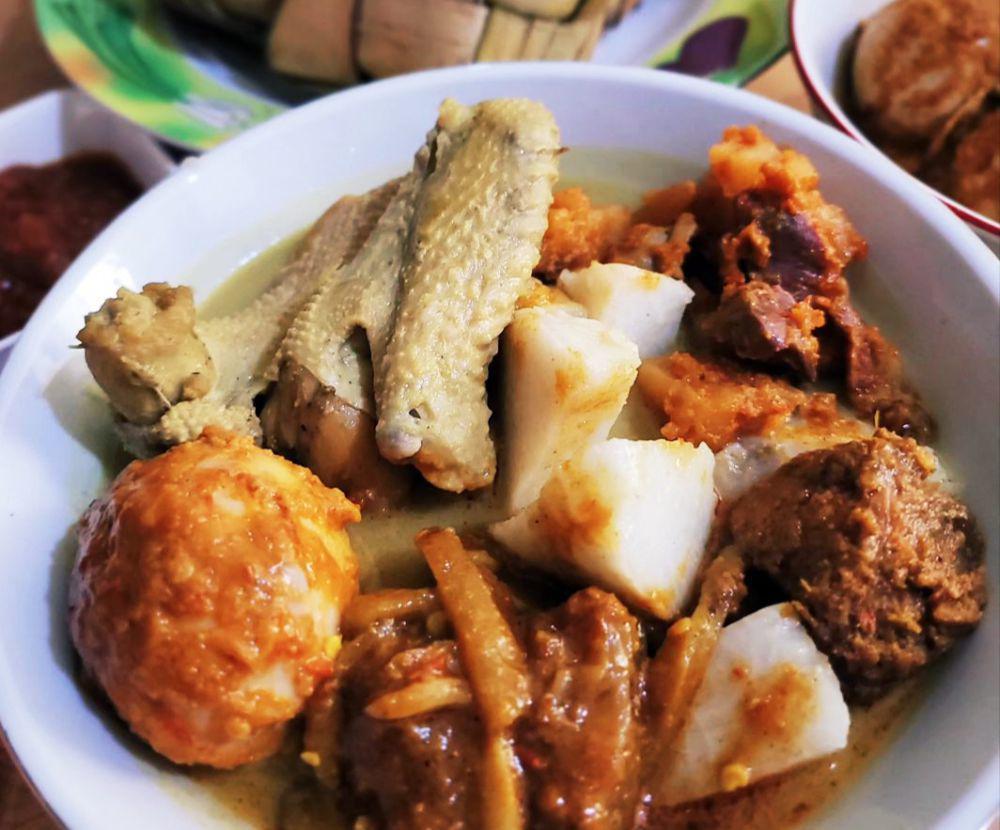 ilustrasi ketupat (instagram.com/vie_foodgalery)