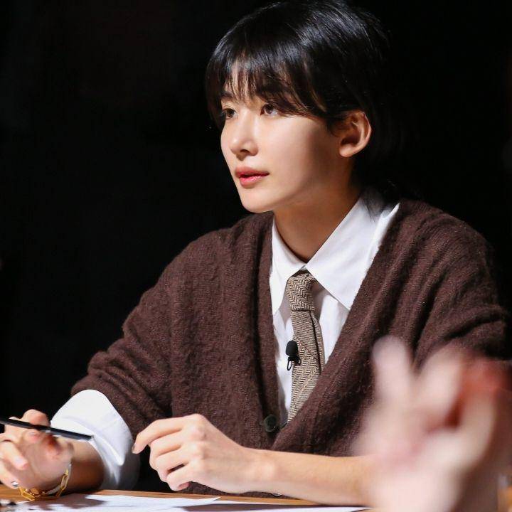 potret Jeonghan SEVENTEEN (x.com/pledis_17)