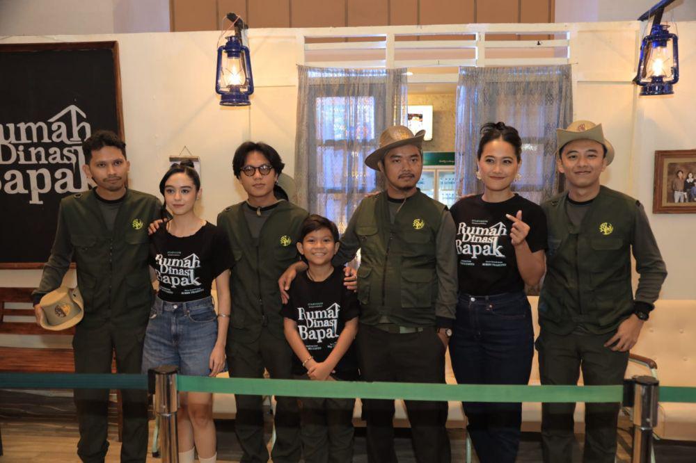Para Artis Alami Kisah Menyeramkan saat Syuting Rumah Dinas Bapak