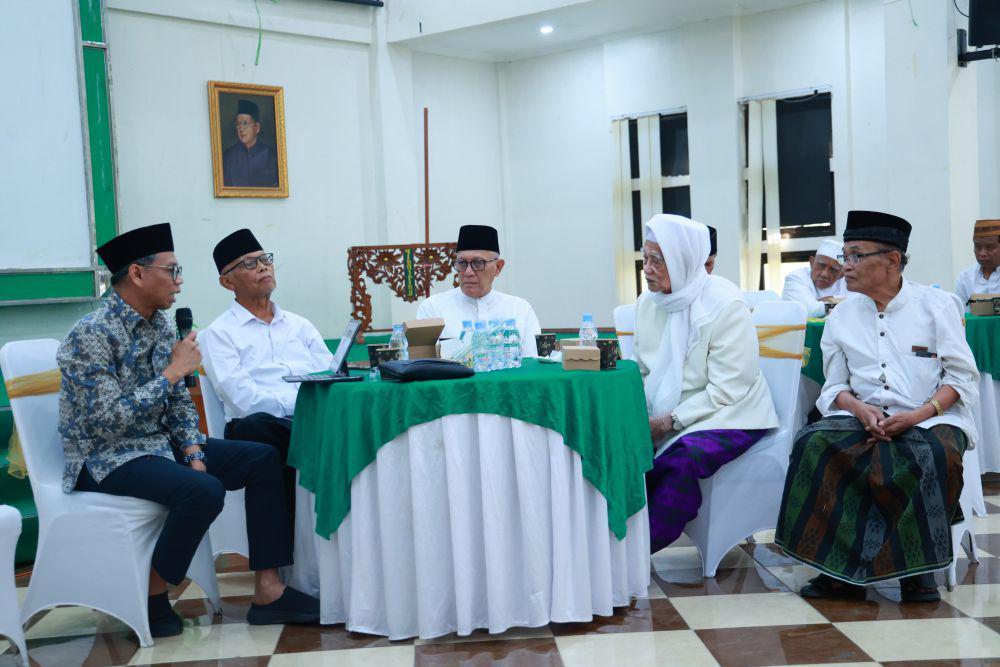 Kiai-kiai Bertemu di Tebuireng Jombang Sepakat Minta PBNU Benahi PKB