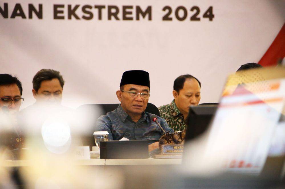 Menko PMK Muhadjir Effendy pimpin rakor di gedung Kemenko PMK/dok Humas Kemenko PMK
