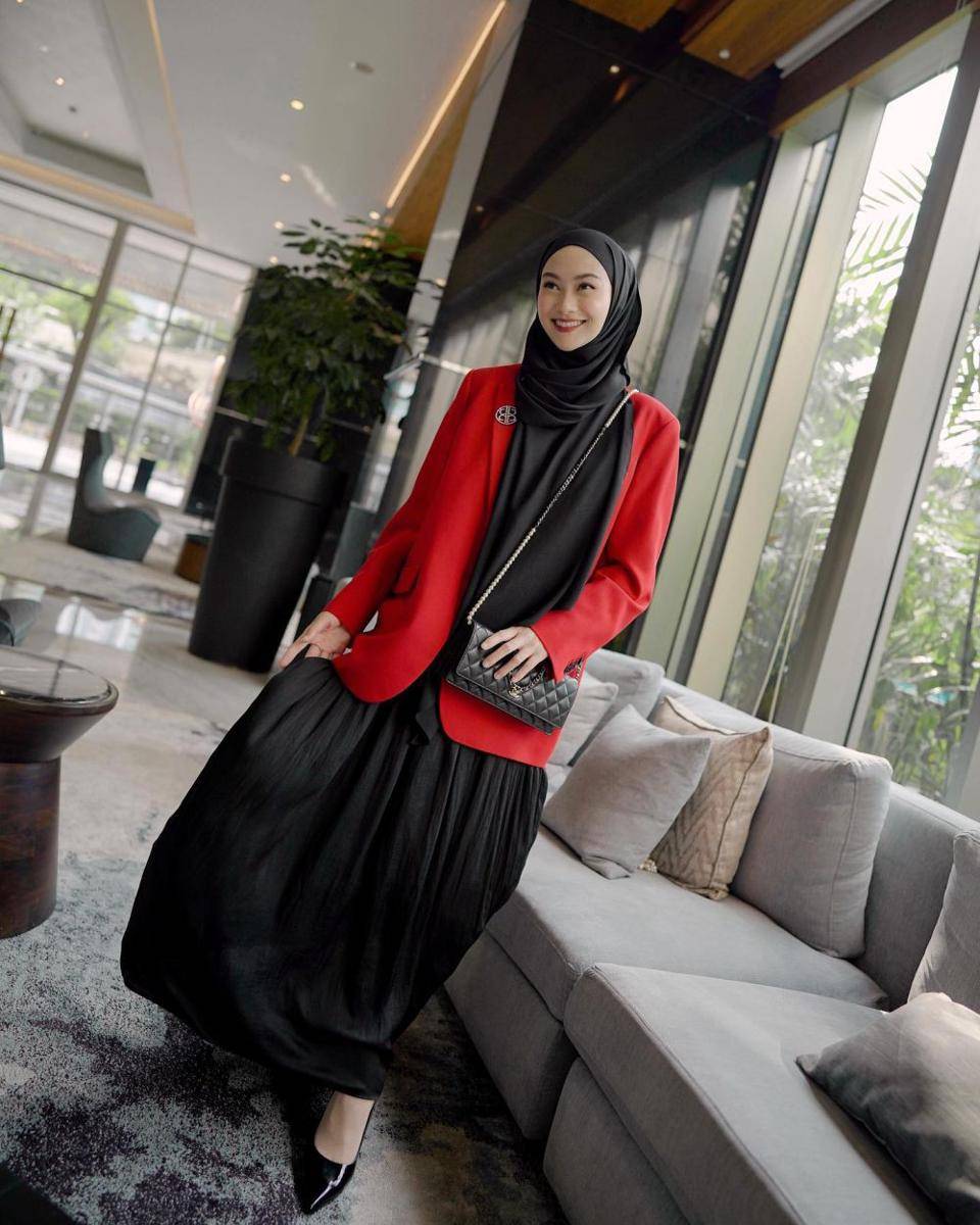 ide ootd MC 17 Agustus (instagram.com/indahnadapuspita)
