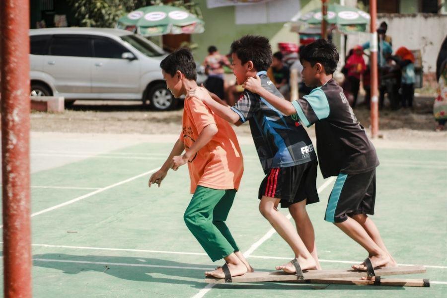 [QUIZ] Seberapa Jeli Matamu Menebak Lomba Khas 17 Agustus-an Ini?