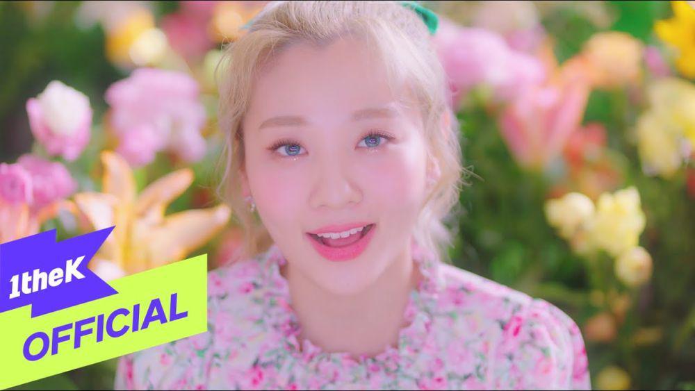 cuplikan MV "Hug" (youtube.com/1theK (원더케이))