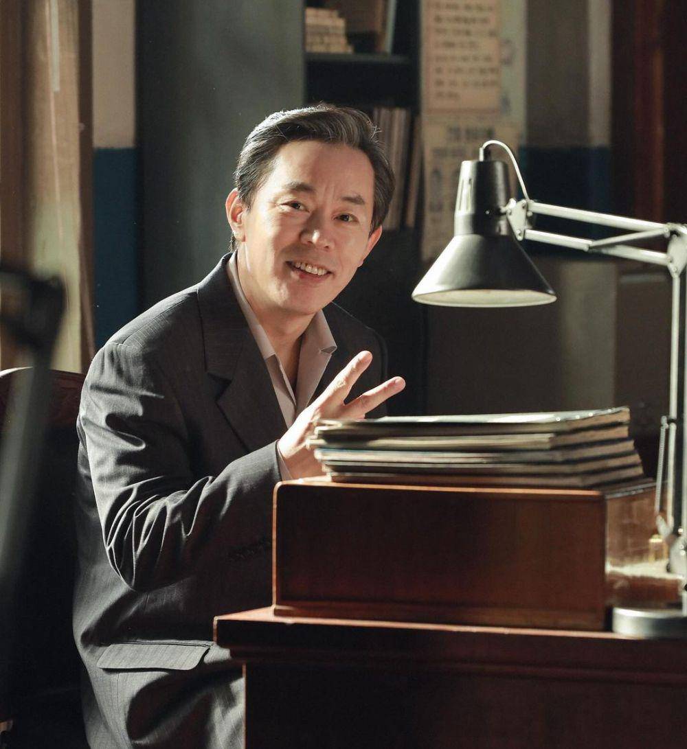Choi Duk Moon di Chief Detective 1958 (instagram.com/dukmoonchoi)