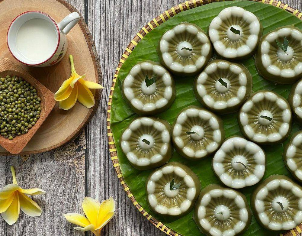 kue talam kacang hijau (instagram.com/ing.baking)