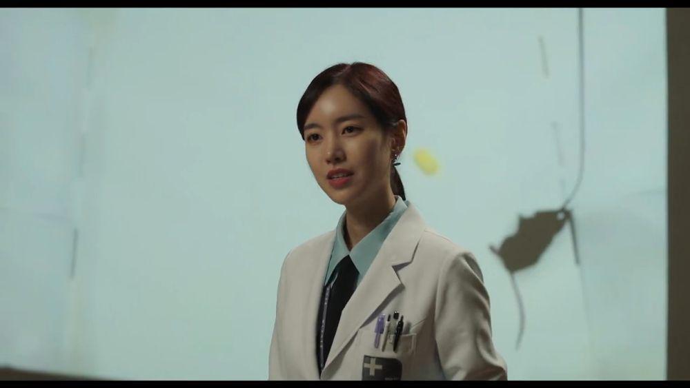 Jin Se Yeon di drama Bad Memory Eraser (dok. MBN/Bad Memory Eraser)