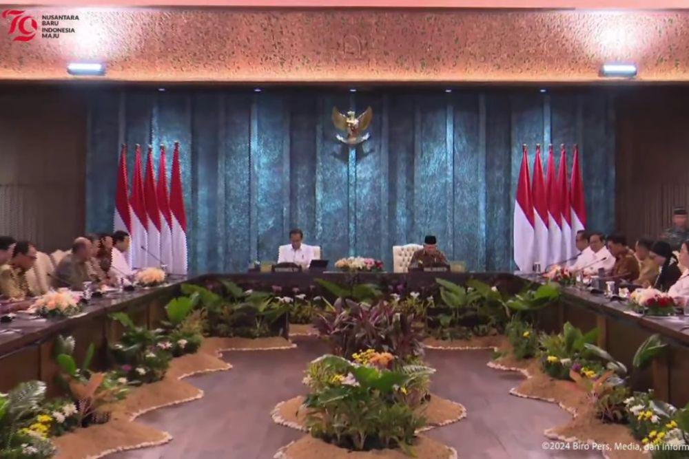 Potret Ruang Sidang Kabinet Perdana Jokowi di IKN, Ada Taman dan Bunga