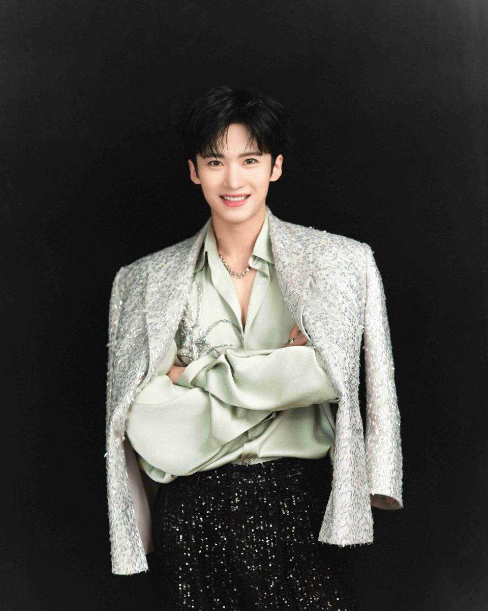 potret Yan An (weibo.cn/闫桉)