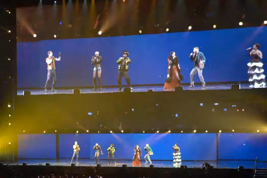 Pertunjukan Musikal The Greatest Showman di Disney D23 2024 (youtube.com/Attractions Magazine)