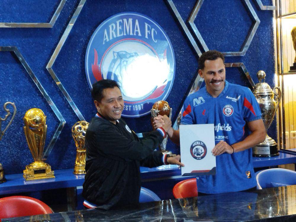 Gildson Pablo de Oliveira Silva saat diperkenalkan sebagai pemain baru Arema FC. (IDN Times/Rizal Adhi Pratama)