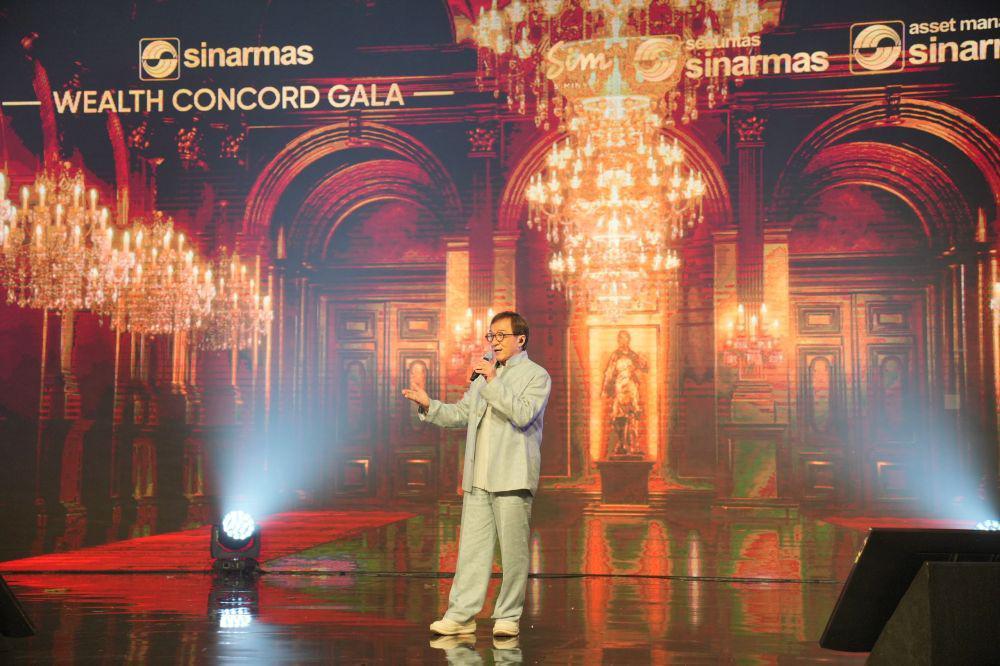 Sinarmas Hadirkan Jackie Chan di Wealth Concord Gala