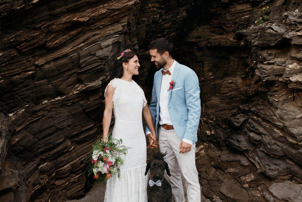 ilustrasi pasangan foto prewedding (freepik.com/freepik)