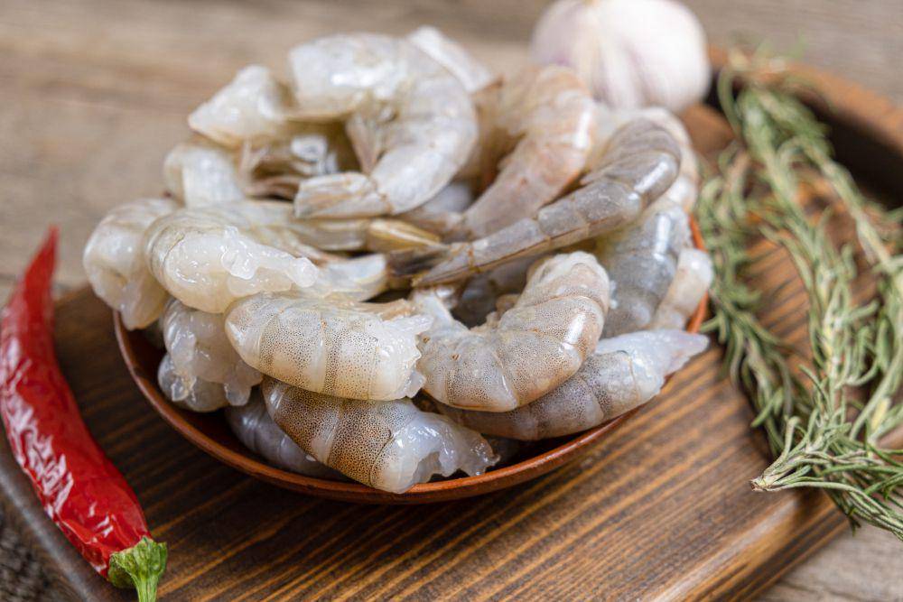ilustrasi udang (freepik.com/ devmaryna)