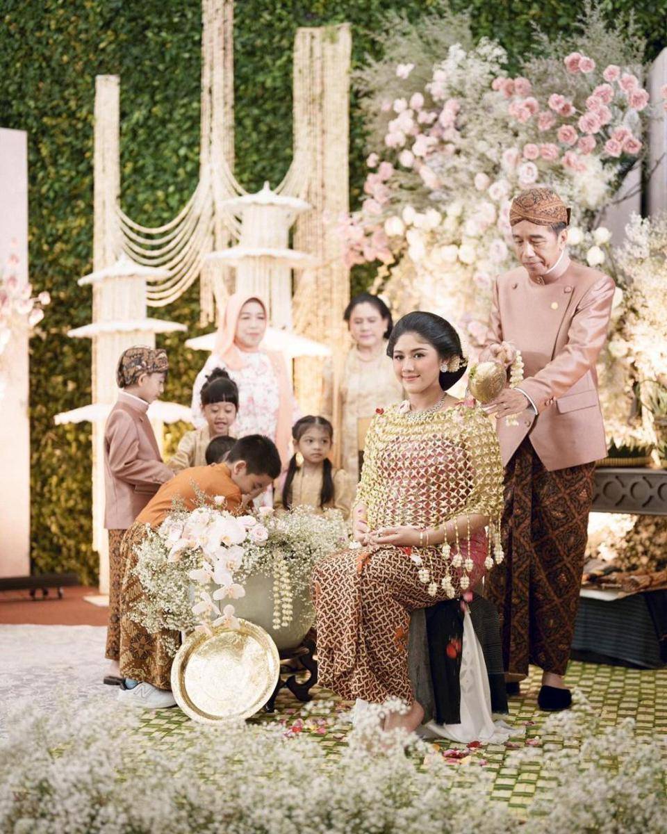 potret keluarga Erina Gudono (instagram.com/didietmaulana)