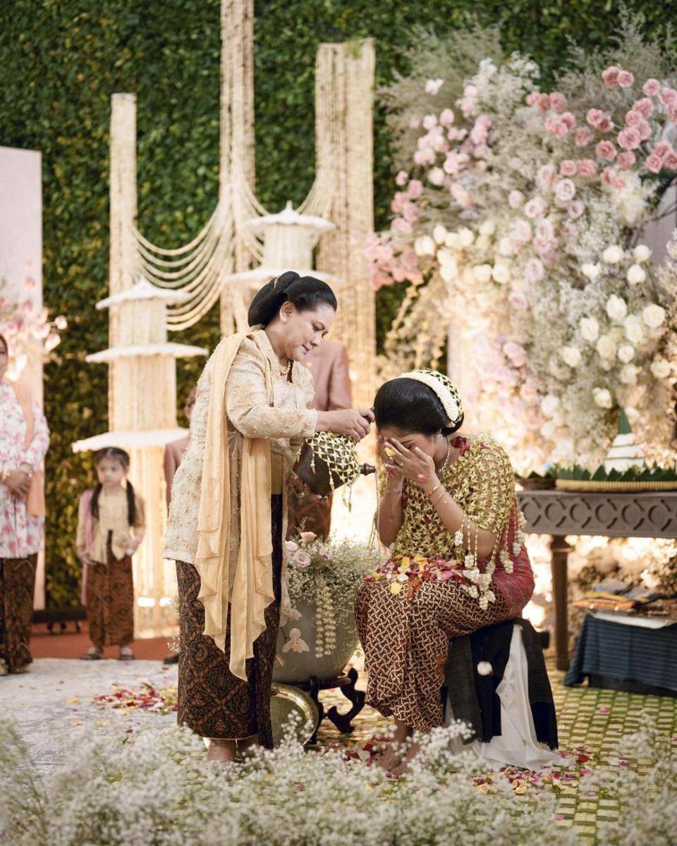 potret keluarga Erina Gudono (instagram.com/didietmaulana)