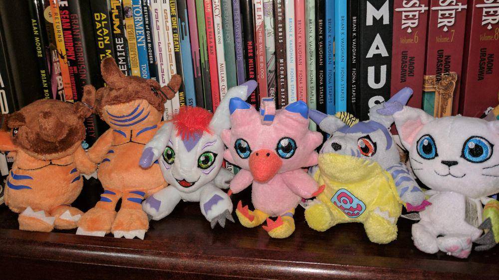 potret koleksi boneka Digimon (reddit.com/user/Charizard_ichooseyou)