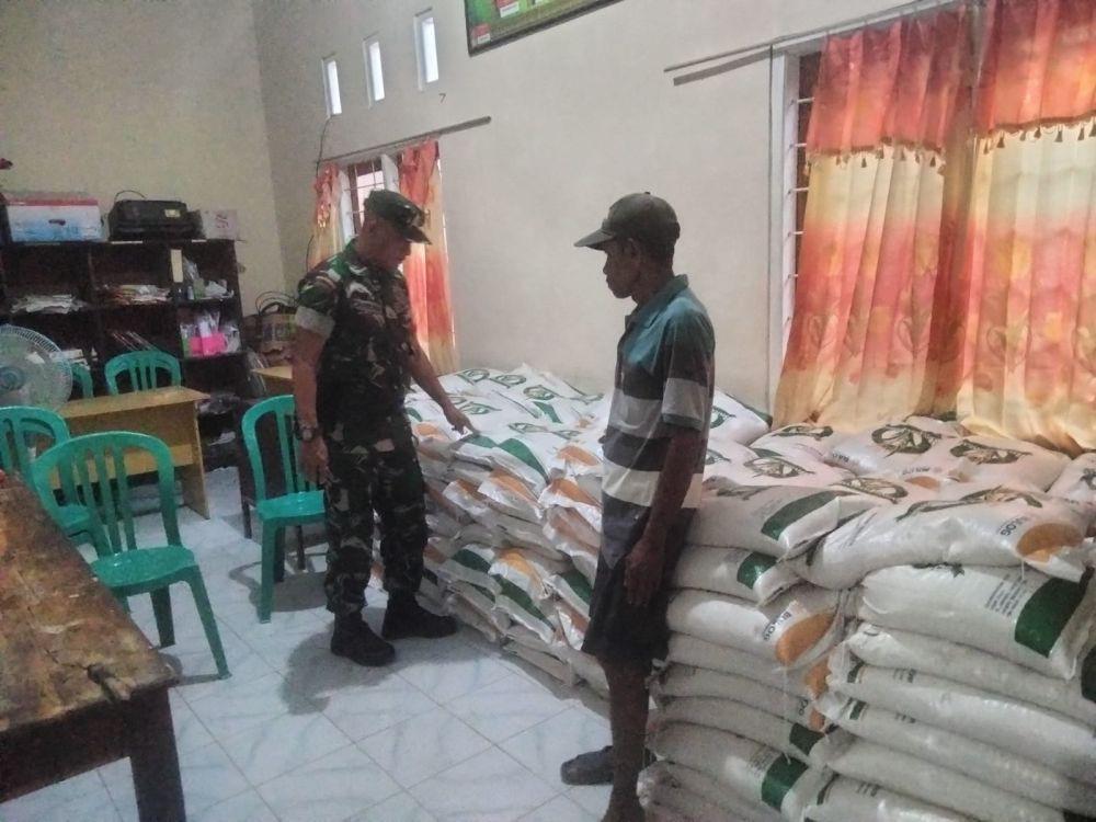Bansos Jokowi Berisi 10 Kg Beras di Bima Berlanjut hingga Desember