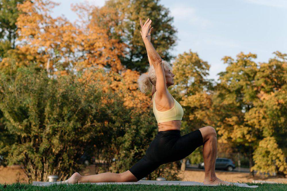 ilustrasi hatha yoga (pixabay.com/AndiP)