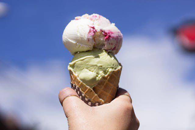 Ilustrasi es krim. https://www.pexels.com/id-id/@jean-balzan-210755/