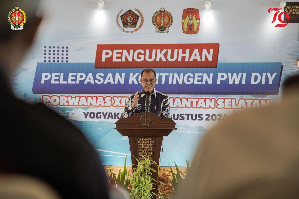 Sekda DIY Lepas Kontingen PWI DIY untuk PORWANAS ke-XIV