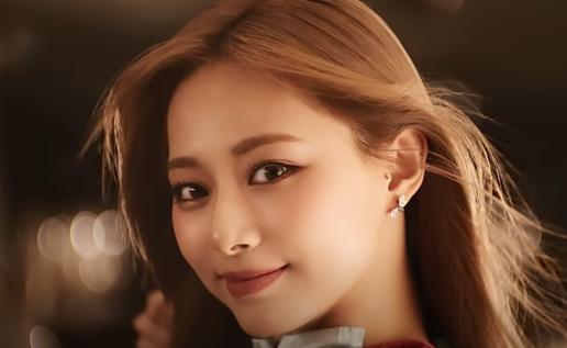 Tzuyu Twice (youtube.com/@JYPEntertainment)