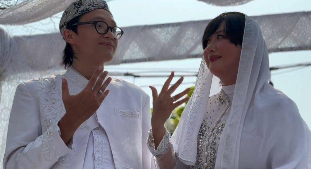 Akad nikah Ghaida eks JKT48 dan Tubagus Phandu (@josechitersone via instagram.com/ghaida_farisya)