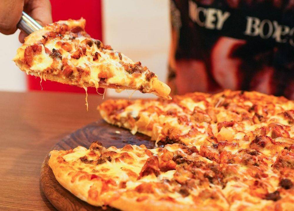 US Pizza (instagram.com/uspizzaid)