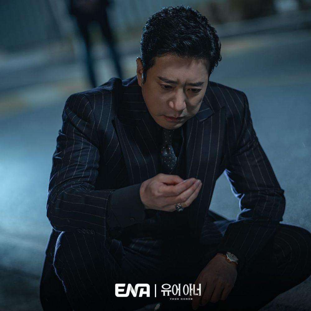 Kim Gang Heon (Kim Myung Min) di drakor Your Honor (instagram.com/channel.ena.d)