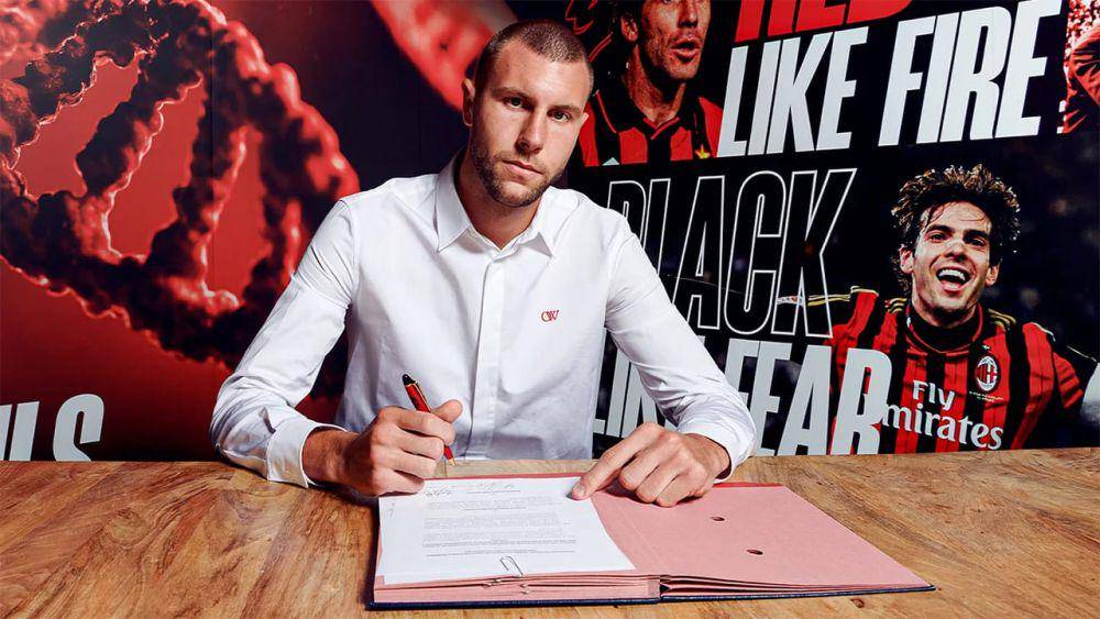 Strahinja Pavlovic (acmilan.com)