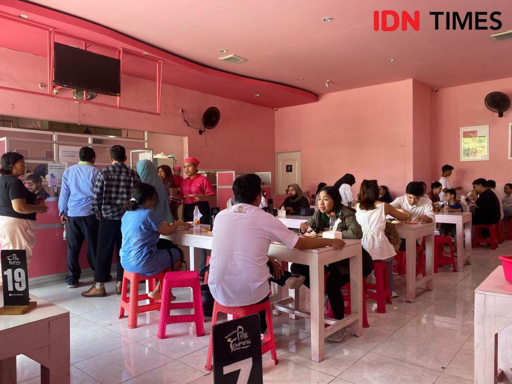 Daftar Menu Pink Tempong Bali Beserta Harganya, Sambalnya Juara!