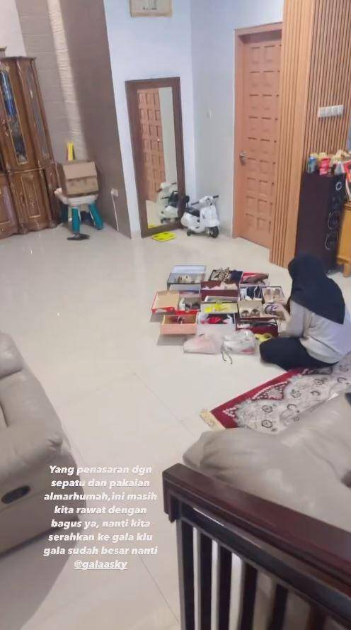 barang peninggalan Vanessa Angel (Instagram.com/dewizuhriati)