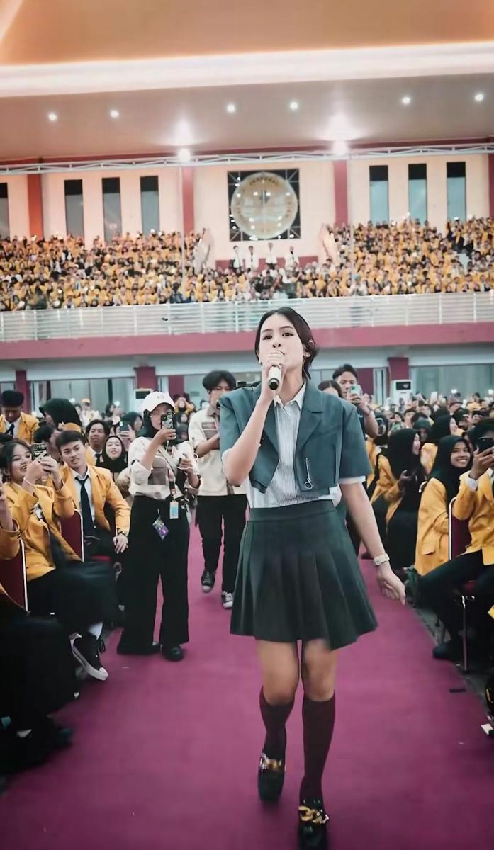 Maudy Ayunda di Unsoed (instagram.com/maudyayunda)