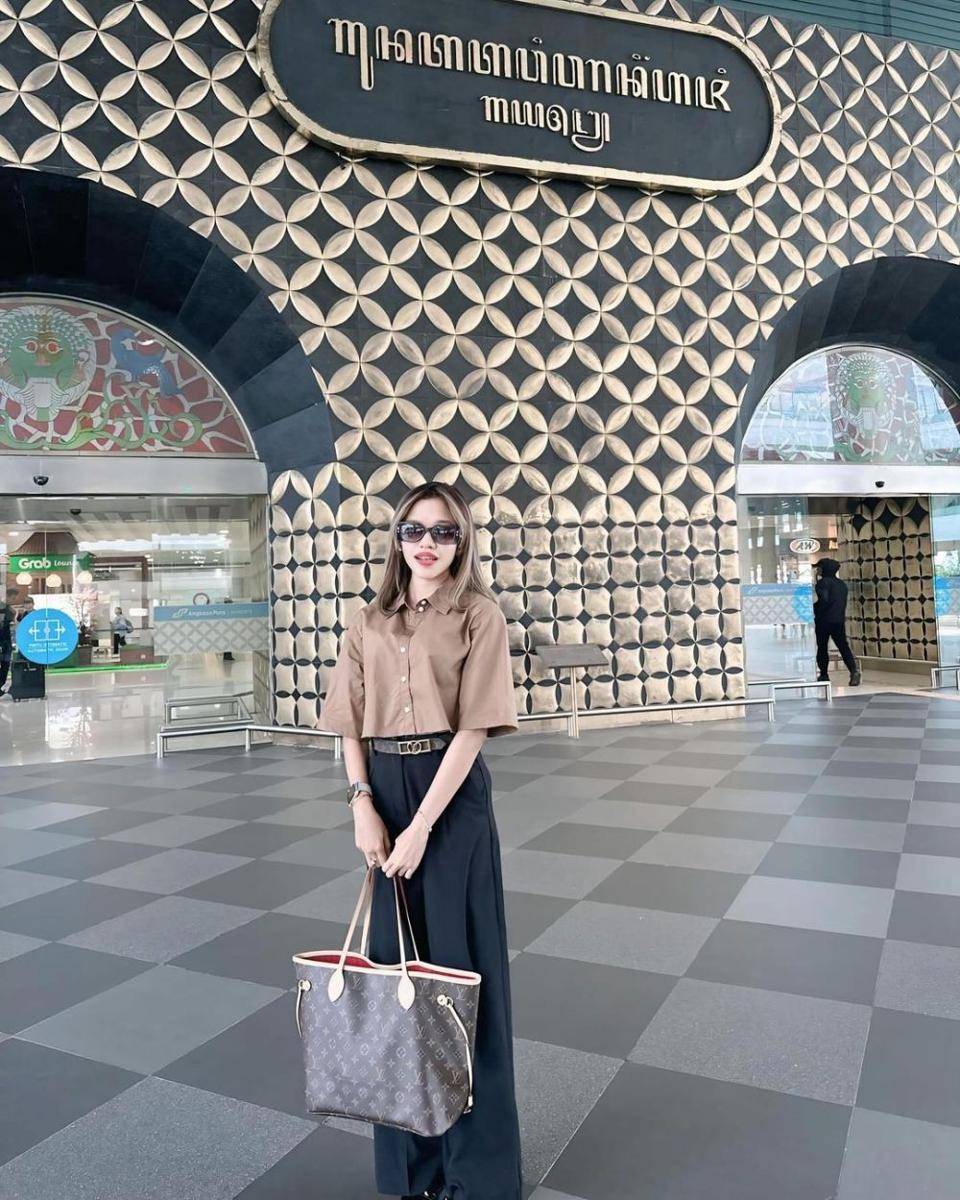 OOTD Ummi Quary (instagram.com/ummi_quary)