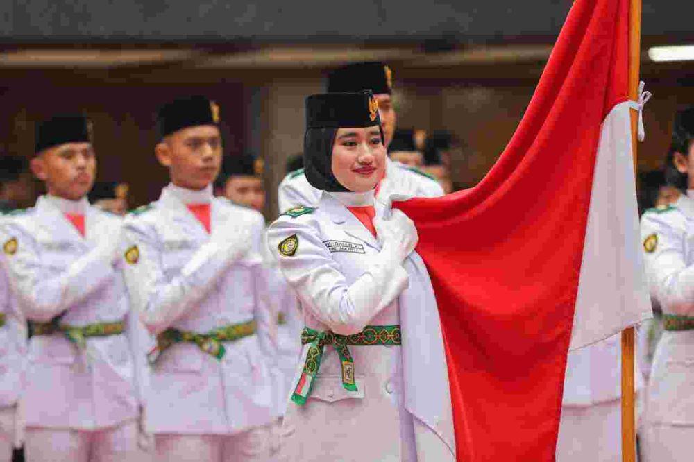 TOP 5: Paskibraka Dilarang Pakai Hijab hingga Megawati Murka