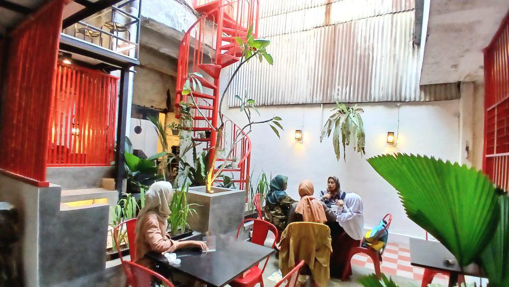 Kedai Djoen Coffee & Resto (IDN Times/Dyar Ayu)