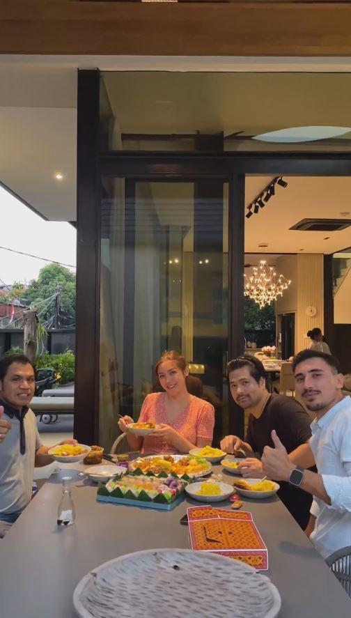 syukuran rumah Jessica Iskandar (Instagram.com/inijedar)