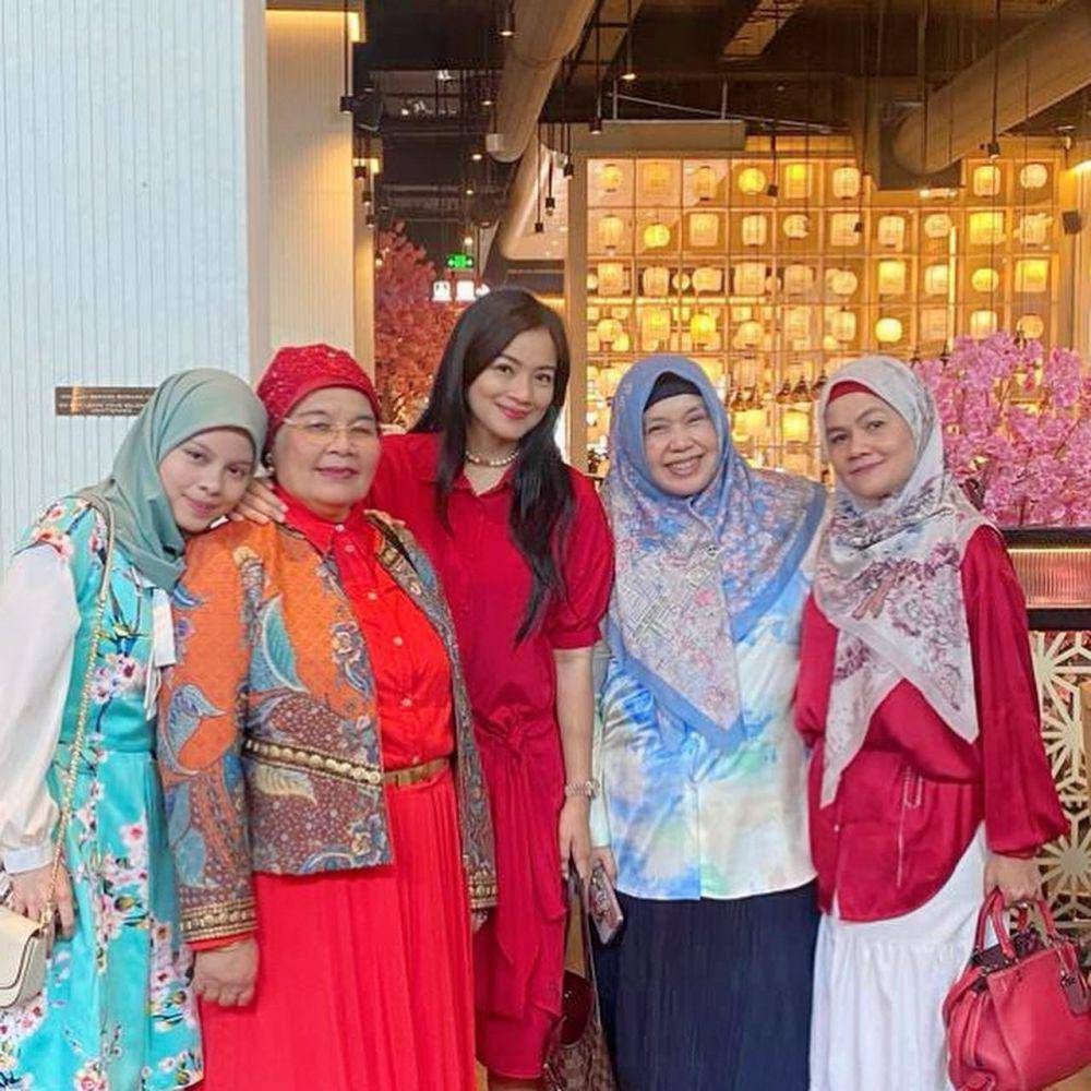 ulang tahun ibunda Titi Kamal (Instagram.com/titi_kamall)