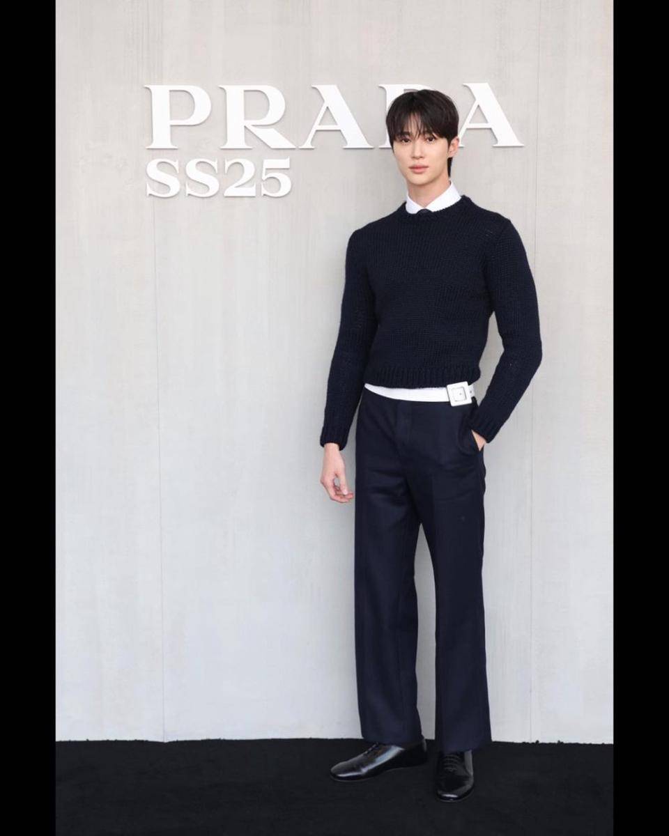 OOTD knitwear ala Byeon Woo Seok (instagram.com/byeonwooseok)