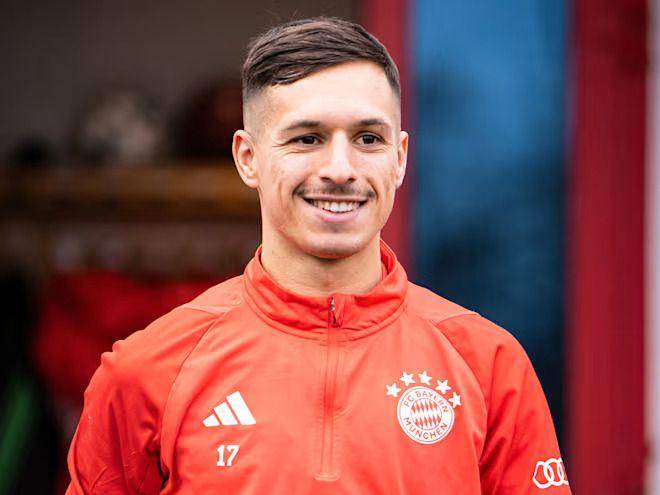 Bryan Zaragoza (fcbayern.com)