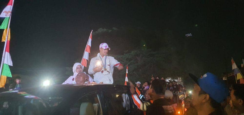 Bawa Emas Olimpiade, Rizki Juniansyah  Diarak Keliling Serang