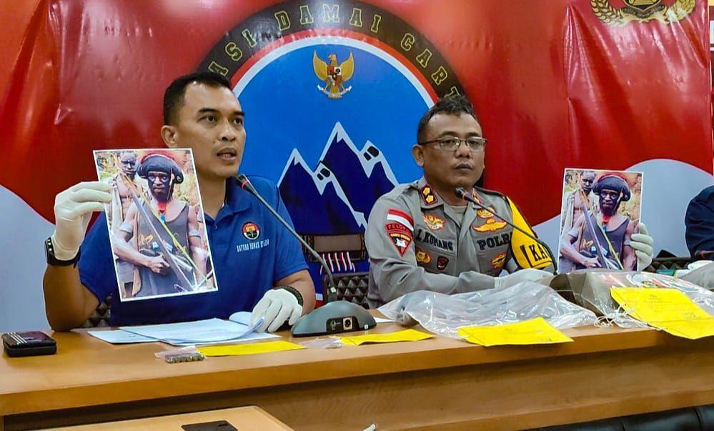 Polisi Tetapkan 5 DPO Pembunuh Pilot Selandia Baru di Mimika