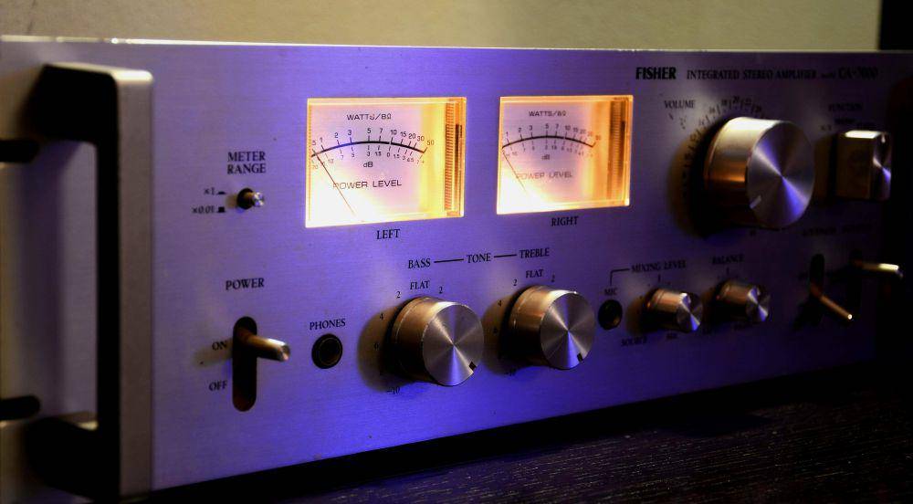 ilustrasi alat amplifier (pexels.com/Pixabay)