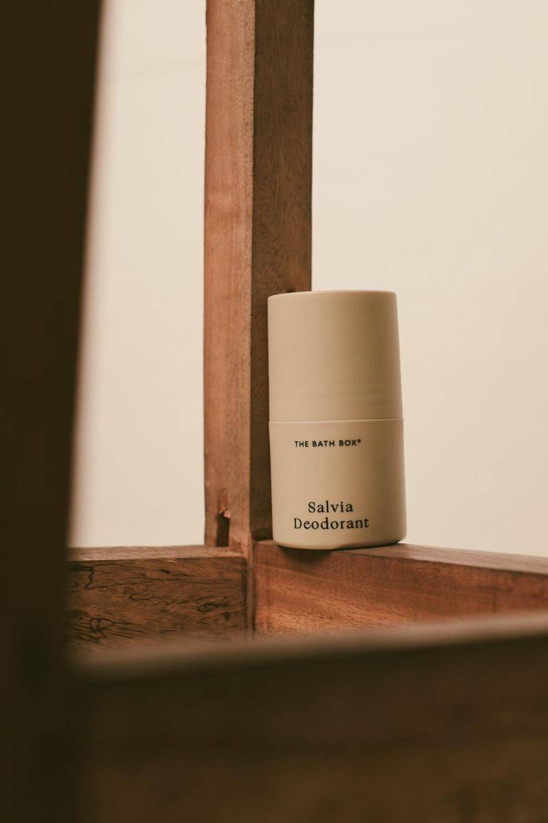 Salvia Deodorant (thebathbox.co.id)