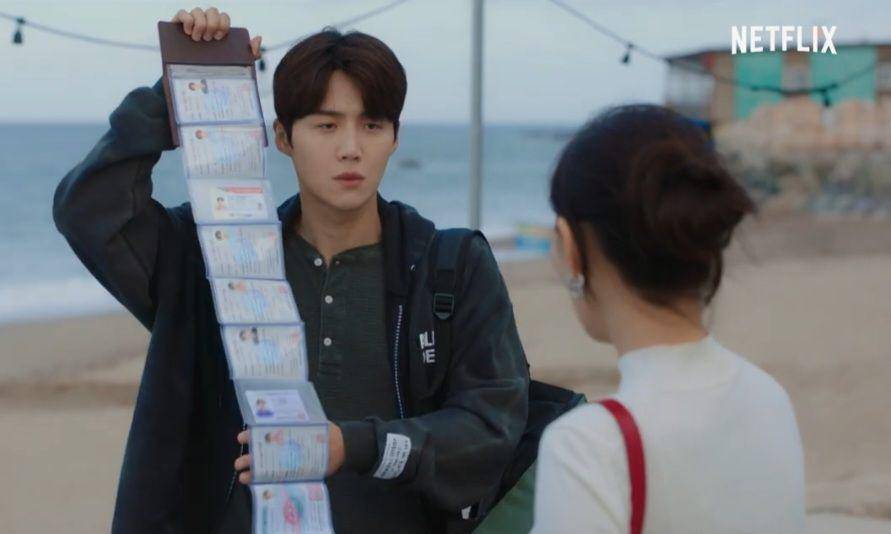 Kim Seon Ho di drama Hometown Cha-Cha-Cha (dok. Netflix/Hometown Cha-Cha-Cha)