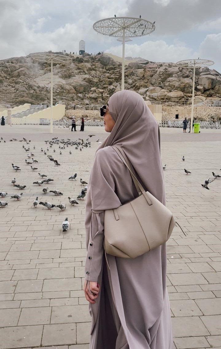 potret Audrey Jesslyn saat ibadah umrah (tiktok.com/@audreyjesslyn)